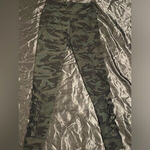 Large/ x-large leggings